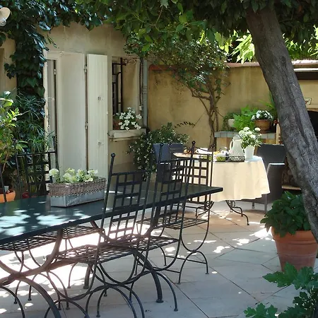 Appartement Arles les Alyscamps Chambre photo